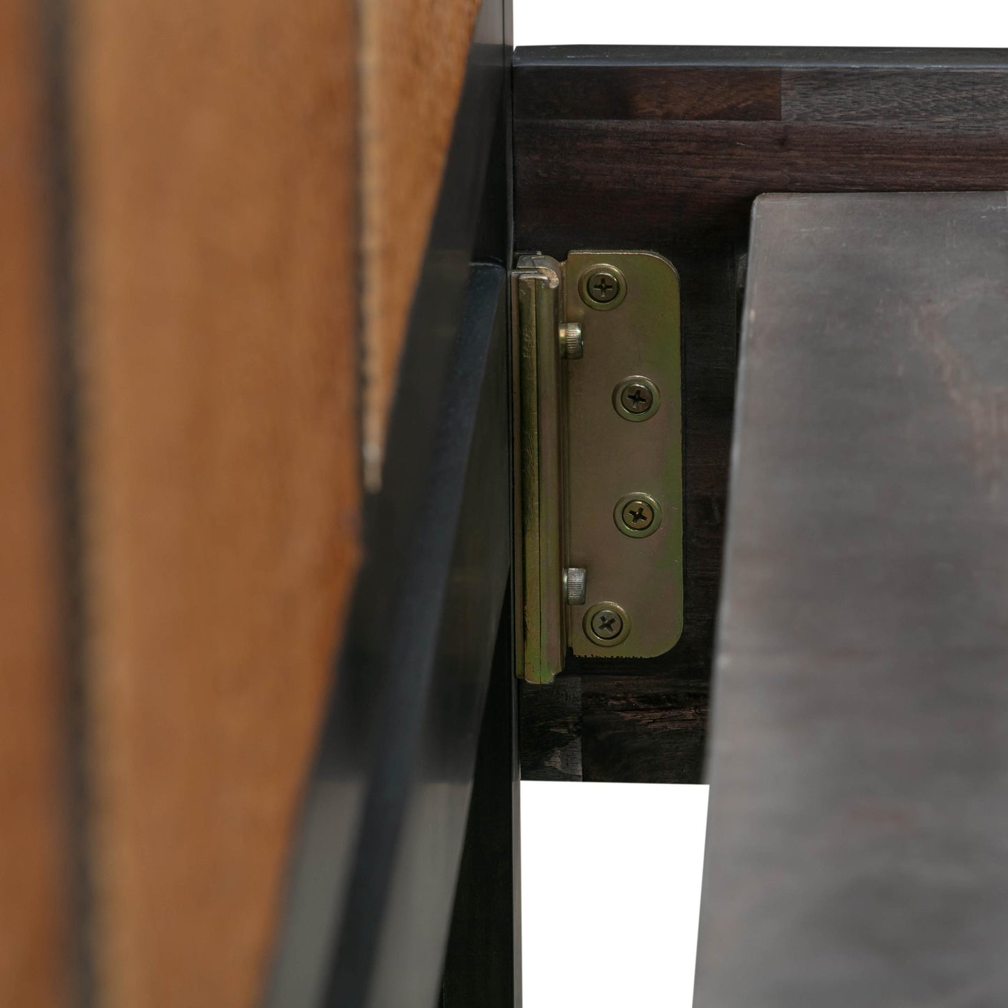 Sierra Noir Bed in Queen