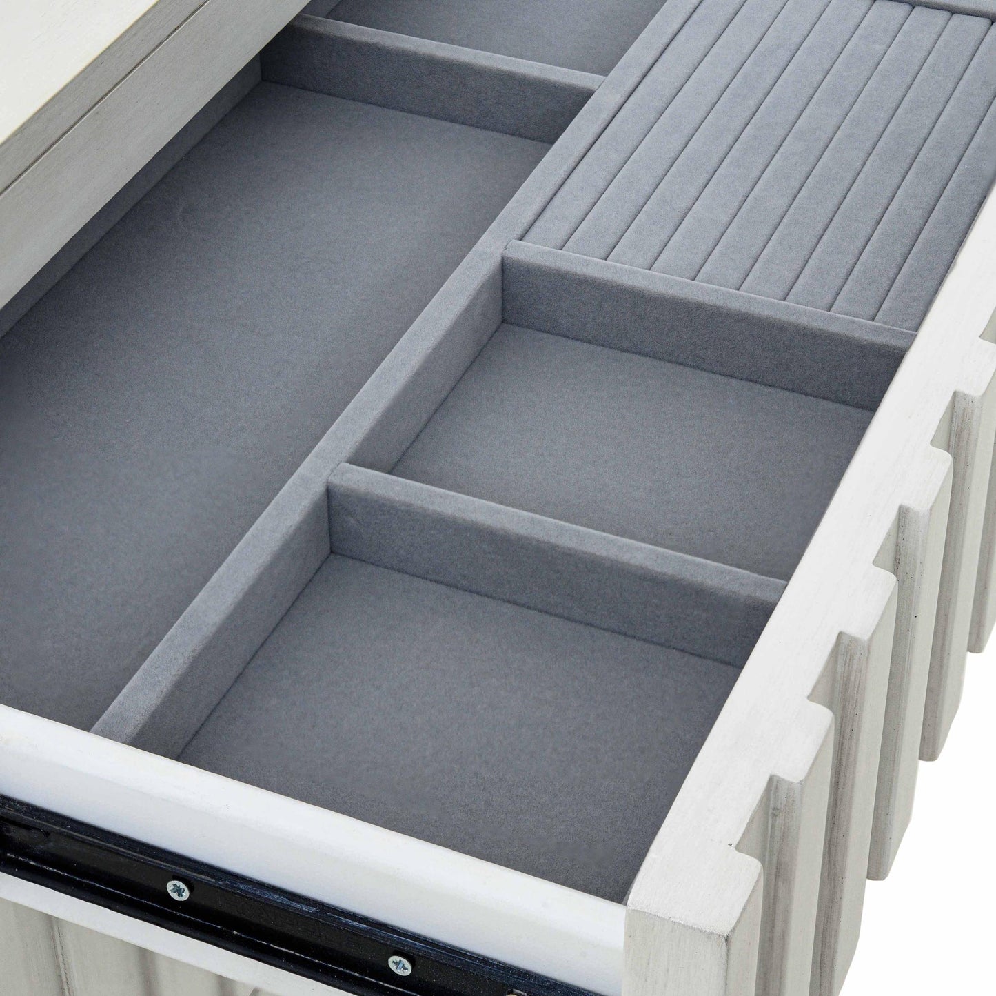 Adu Snow White 4 Drawer Chest