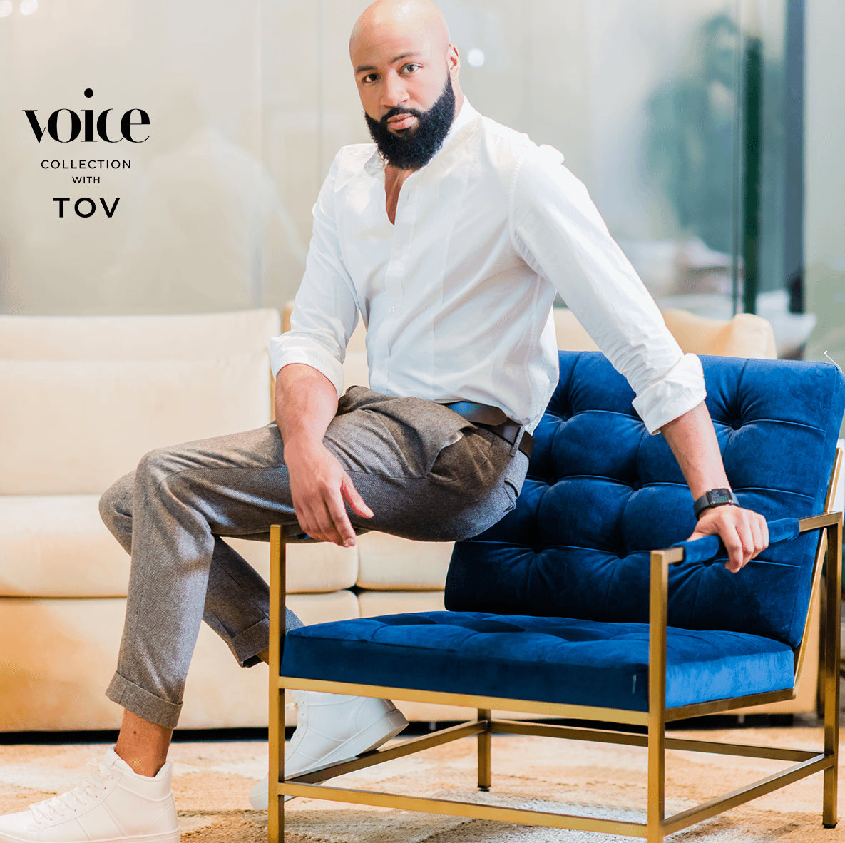 Van Midnight Blue Velvet Accent Chair