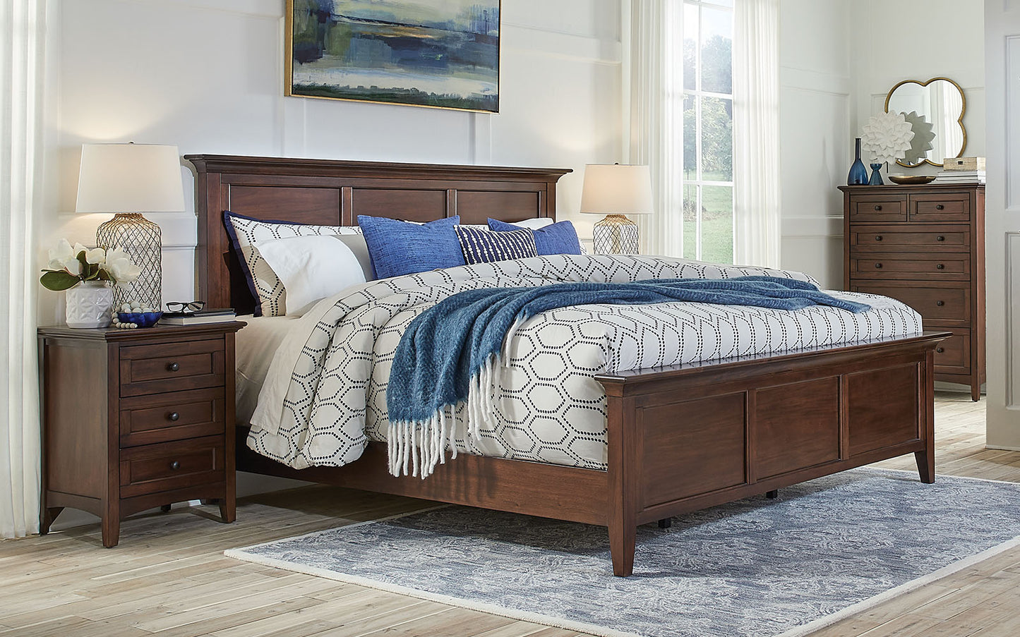 QUEEN PANEL BED