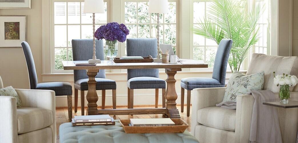 Harvest Oak Dining Table