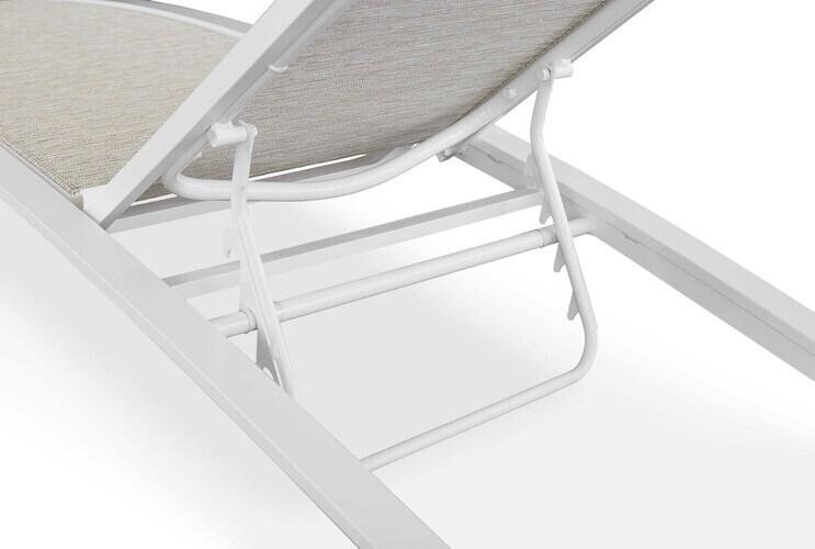 Walker Chaise Lounge