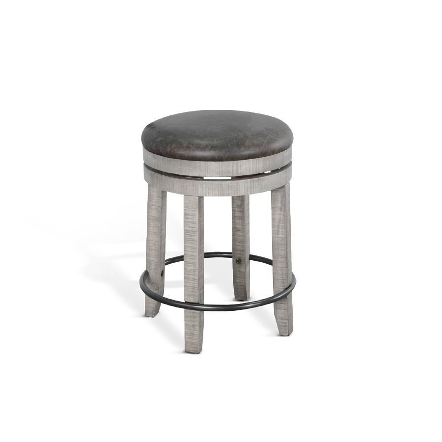 24"H Stool w/ Swivel