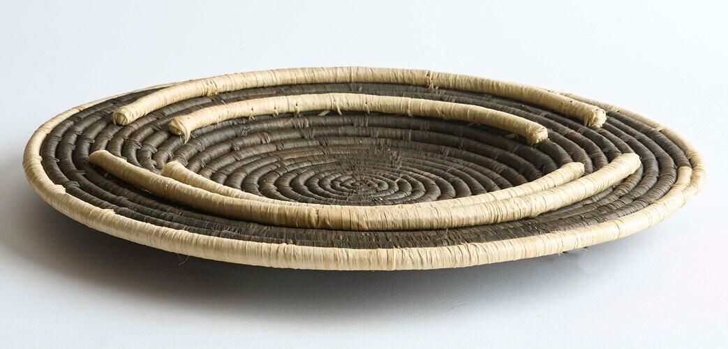 Wind 16in Wall Plate