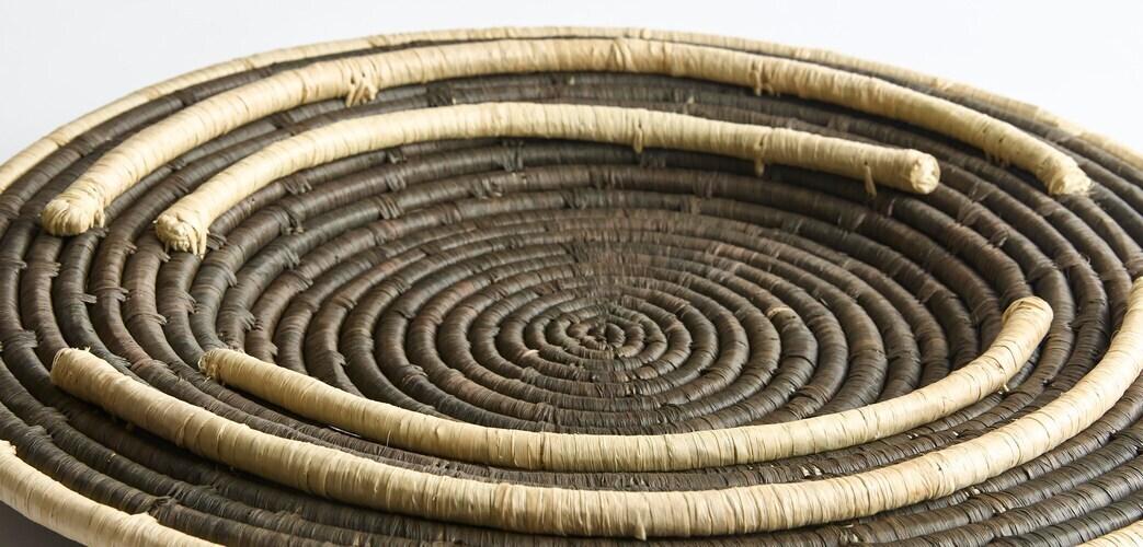 Wind 16in Wall Plate