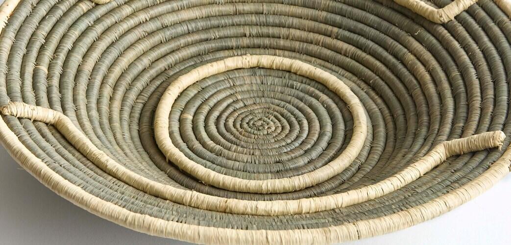 Embrace 16in Wall Basket