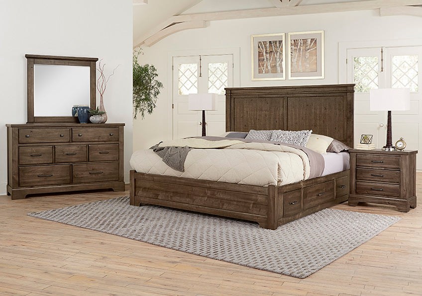 NIGHTSTAND - 3 DRAWERS